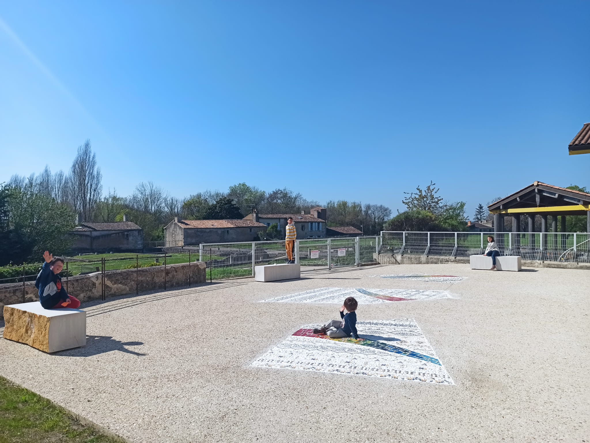 f1b1ccc11-3b38-4d98-8edf-13e74a9e3f9e